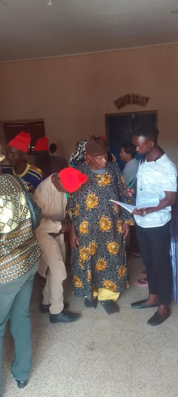 Reunião Alargada com Autoridades em Catió - imagem 2