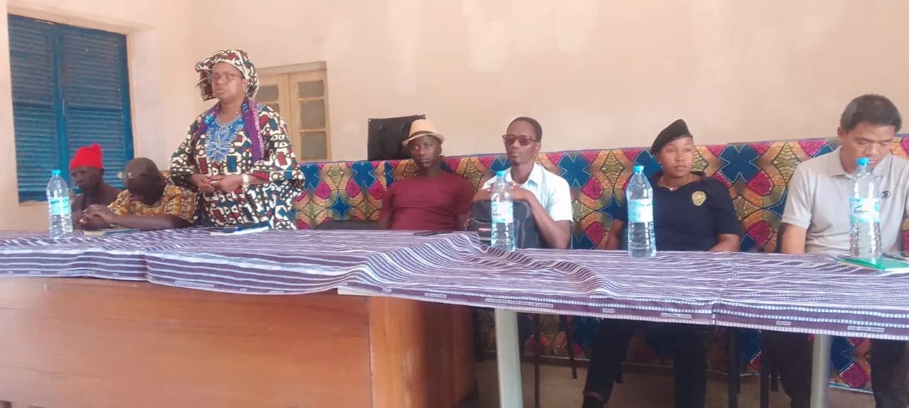 Reunião Alargada com Autoridades em Catió - imagem 5